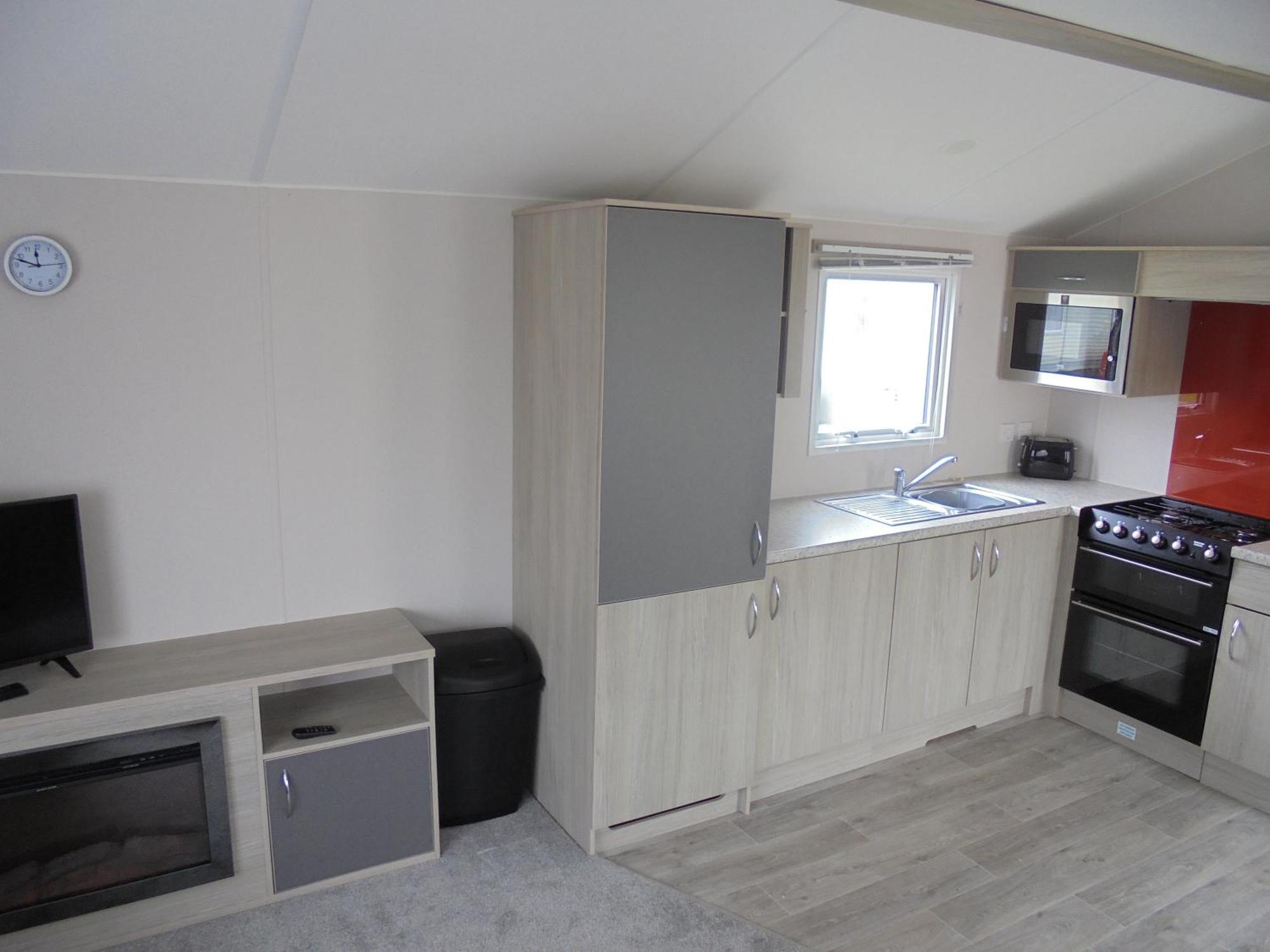 Kingfisher Festival 6 Berth Heated Close To Site Entrance Holiday home *
